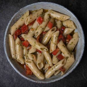 Pasta pesto salade